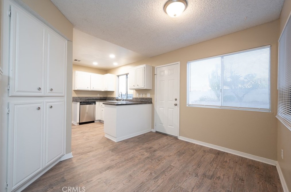 11991 Ocotillo Dr, Fontana CA  92337-2867 exterior
