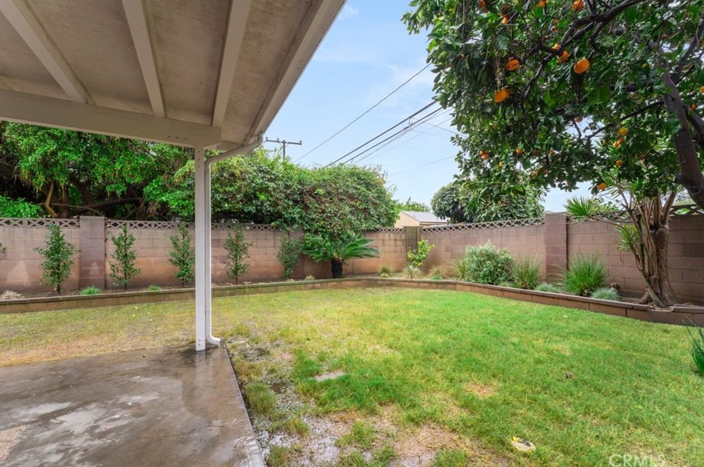5441 Premiere Ave, Lakewood CA  90712-2009 exterior