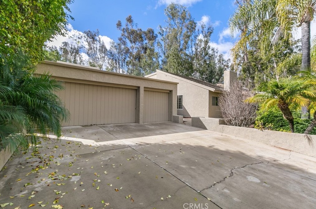 25071 Castlewood, El Toro, CA 92630