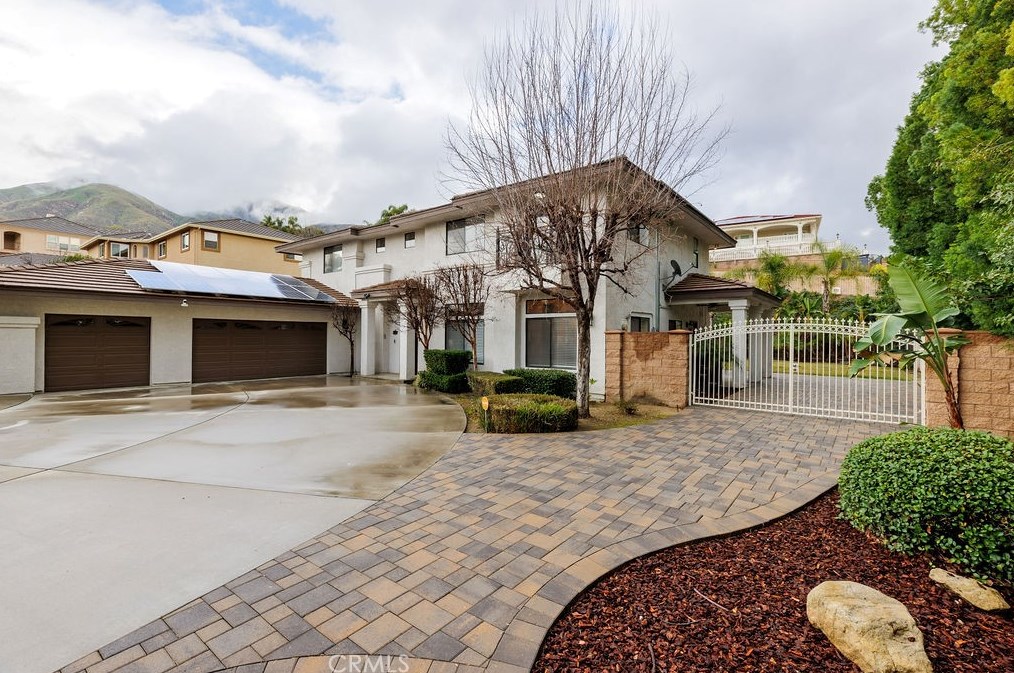 6617 Applewood St, Highland, CA 92346