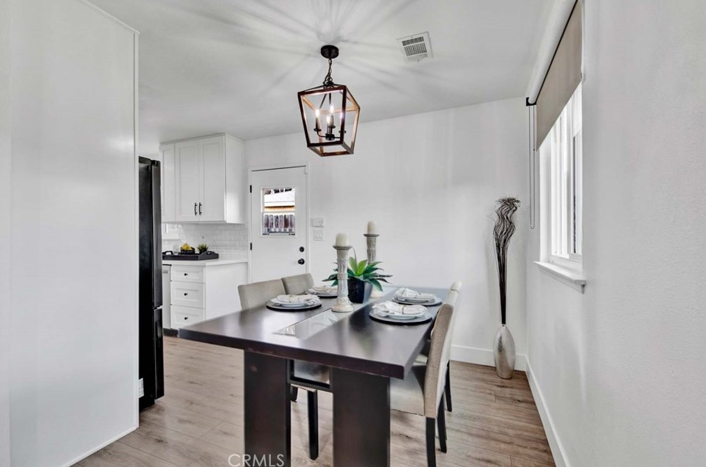 557 Rosalind Dr, Orange CA  92869-5107 exterior