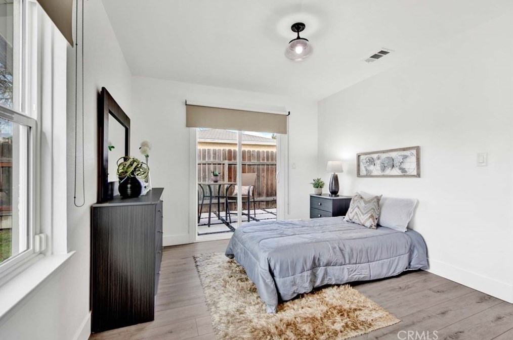 557 Rosalind Dr, Orange CA  92869-5107 exterior