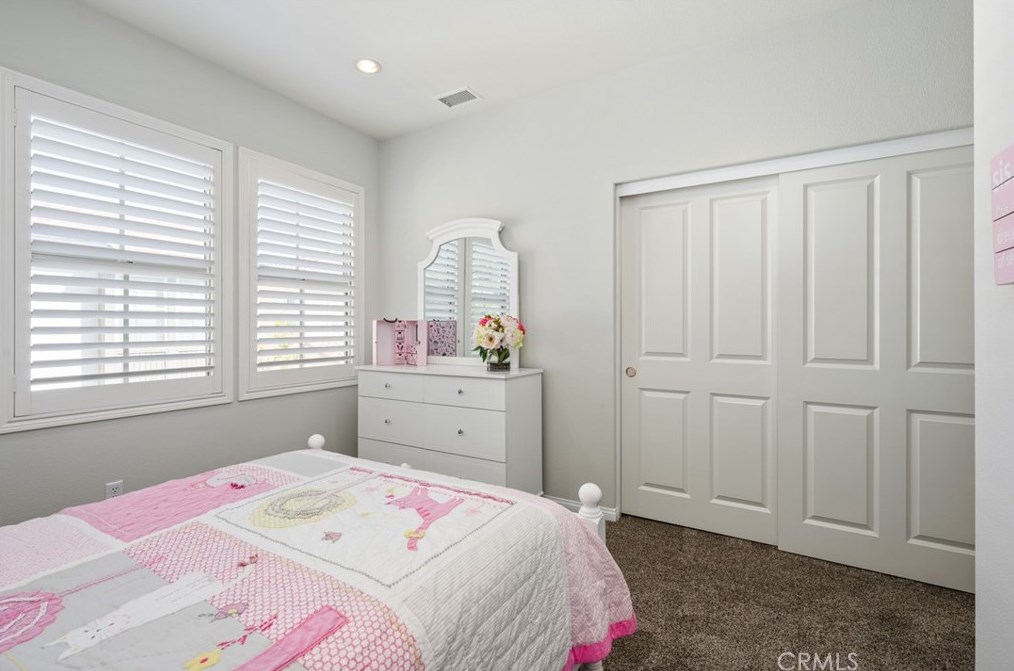 61 Serenity, Irvine CA  92618-1511 exterior