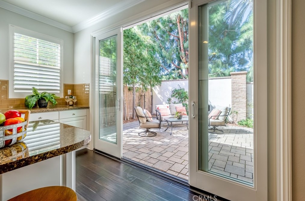 61 Serenity, Irvine CA  92618-1511 exterior