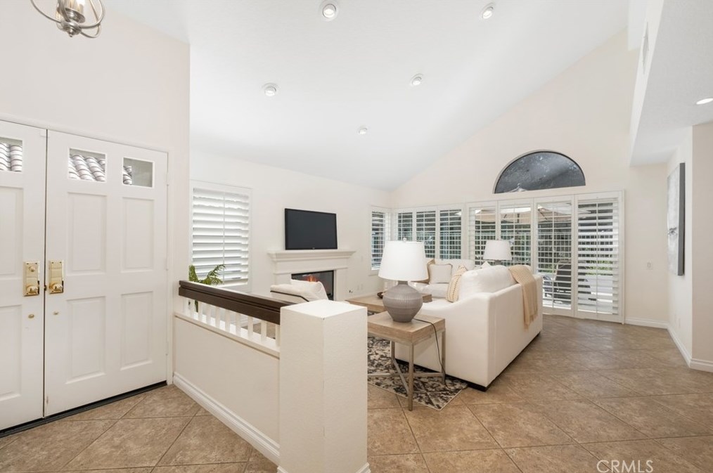 2 Malaquita, Trabuco Canyon CA  92679-4147 exterior