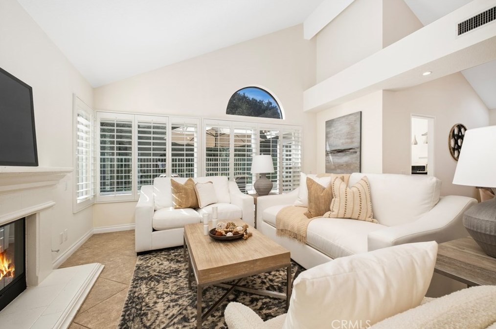 2 Malaquita, Trabuco Canyon CA  92679-4147 exterior