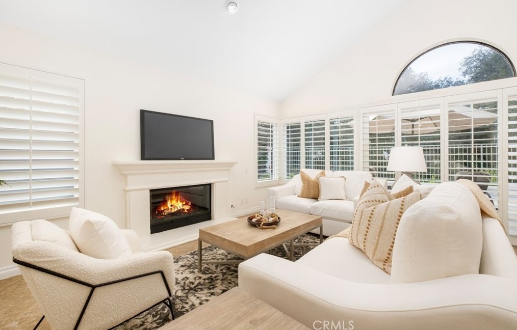 2 Malaquita, Trabuco Canyon CA  92679-4147 exterior
