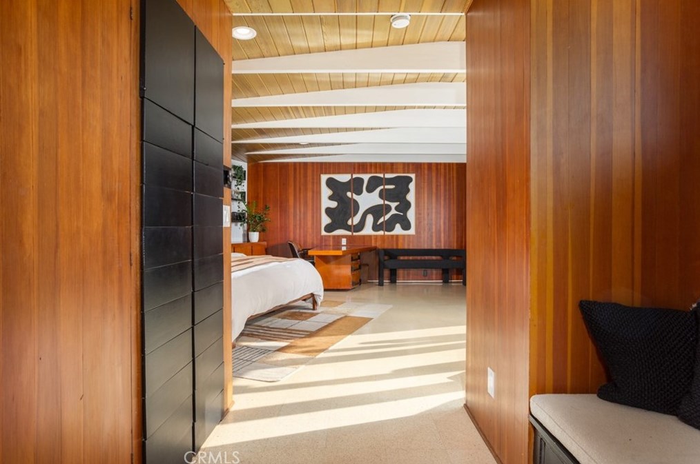 1062 Tehachapi Dr, Long Beach CA  90807-2452 exterior