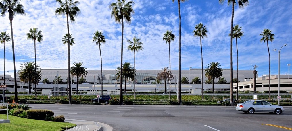 62 Livia, Irvine CA  92618-0102 exterior