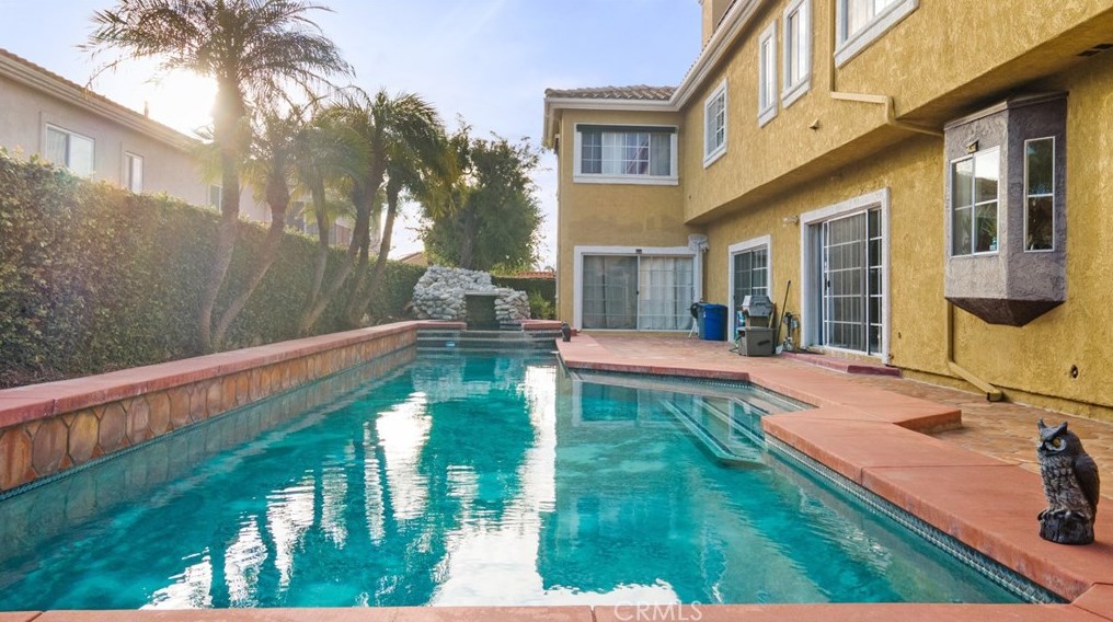 18862 Pinto Ln, Santa Ana, CA 92705