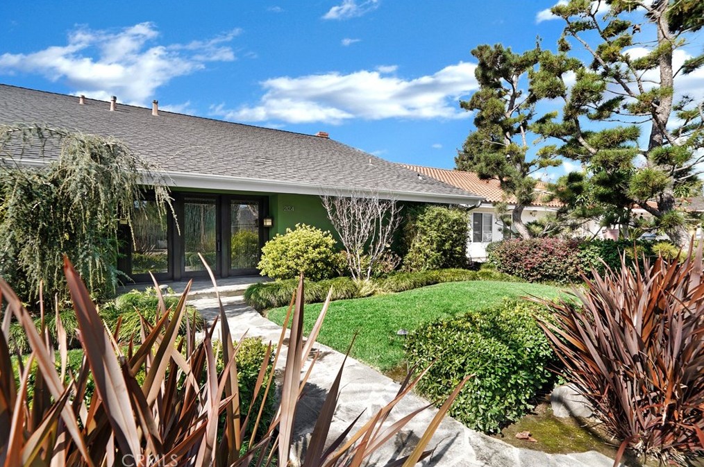 2124 N Olive St, Santa Ana, CA 92706