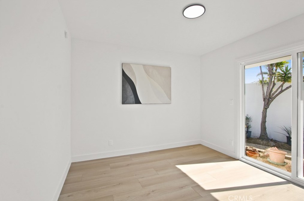 9361 Candlewood Dr, Huntington Beach CA  92646-4725 exterior