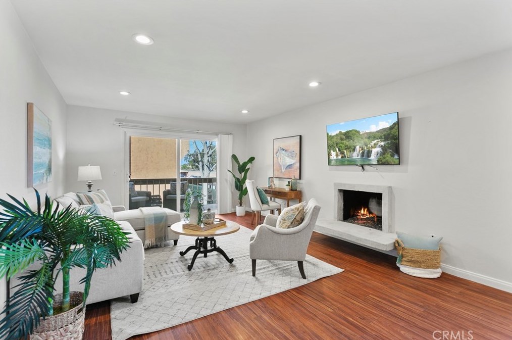 6600 Warner Ave #114, Huntington Beach, CA 92647