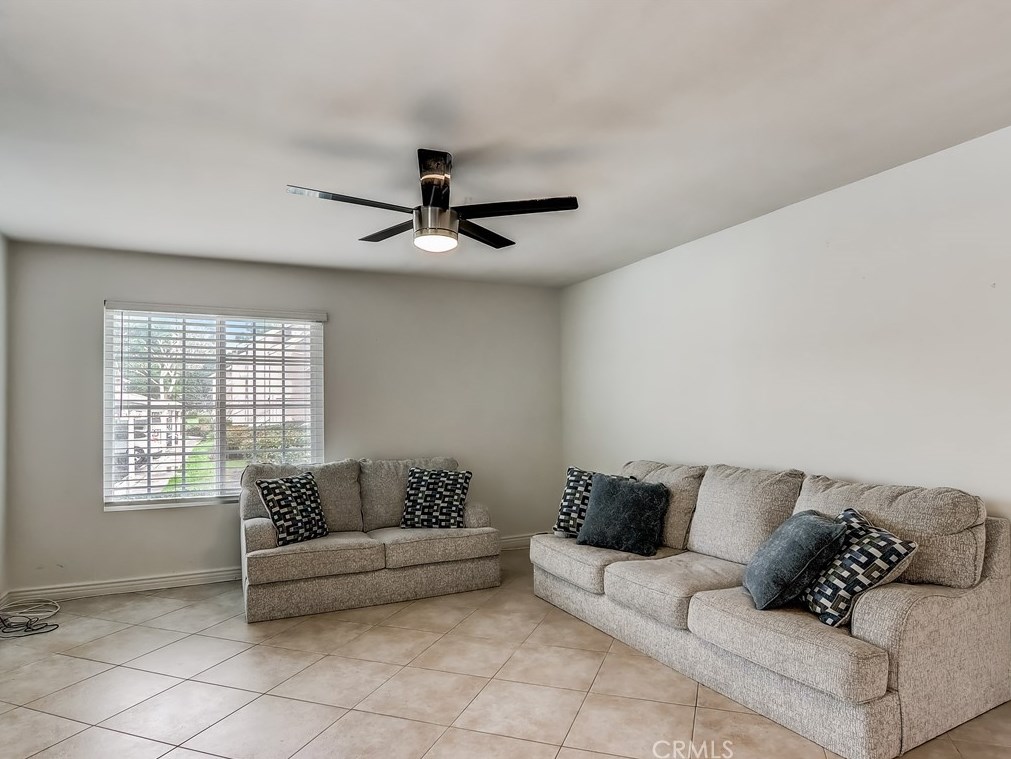 98 Greenfield #95, Irvine, CA 92614