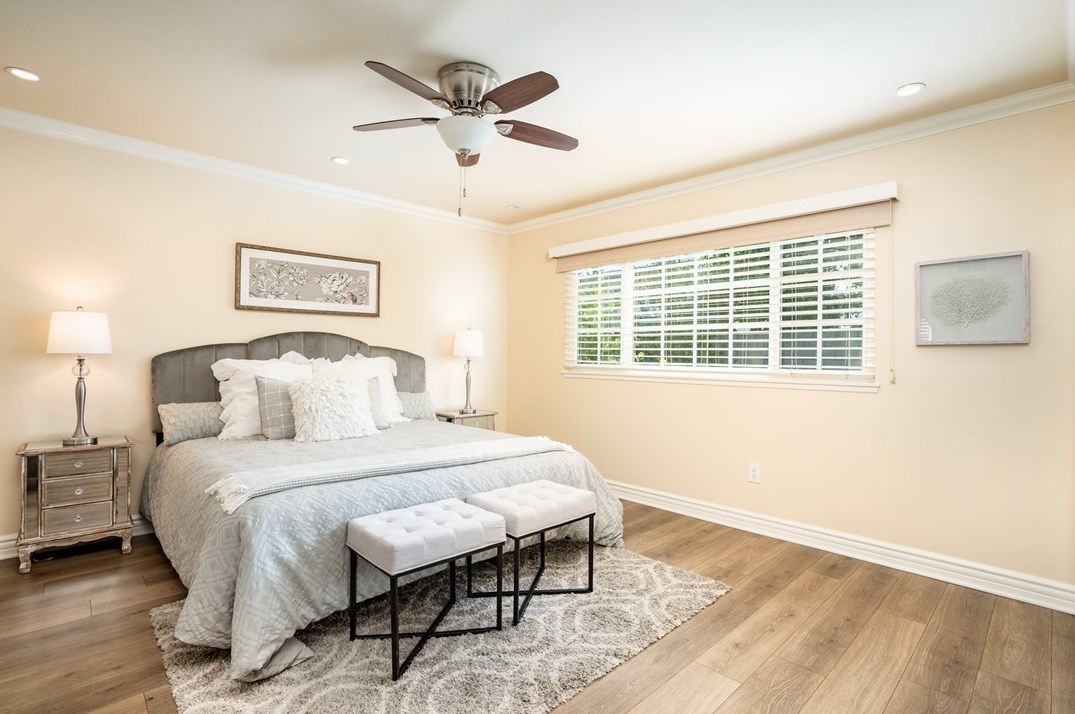 6532 Kilda Cir, Huntington Beach CA  92647-5625 exterior