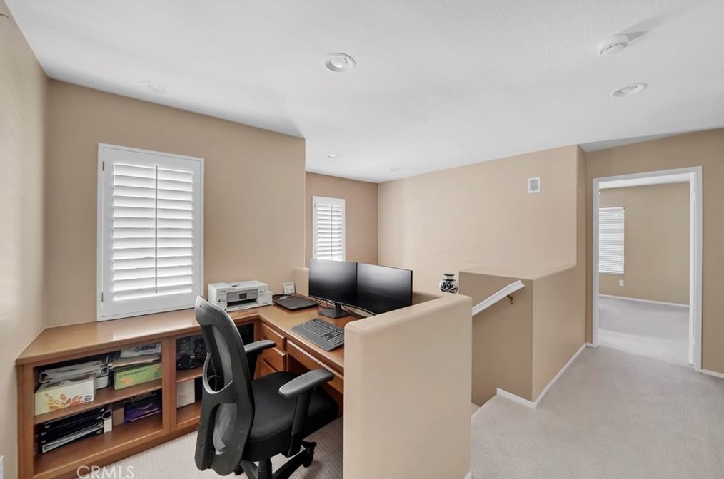 28 Moonstone, Irvine CA  92602-1610 exterior