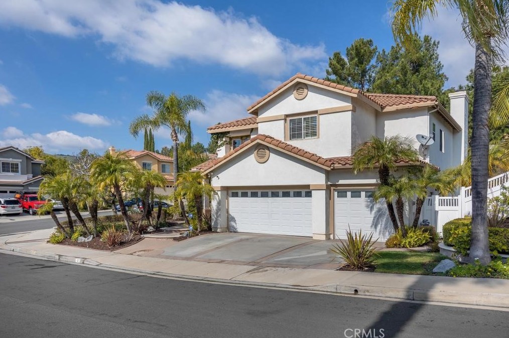 1 Avance Ln, El Toro, CA 92610-1931