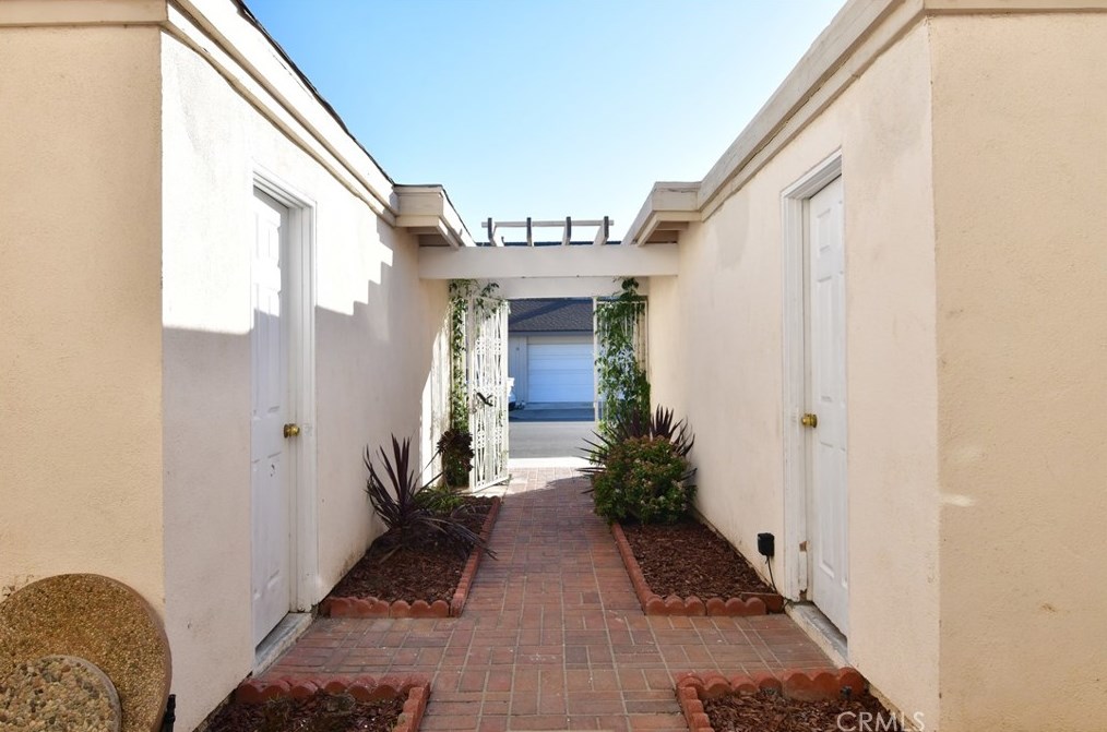 4 Spicewood Way, Irvine, CA 92612
