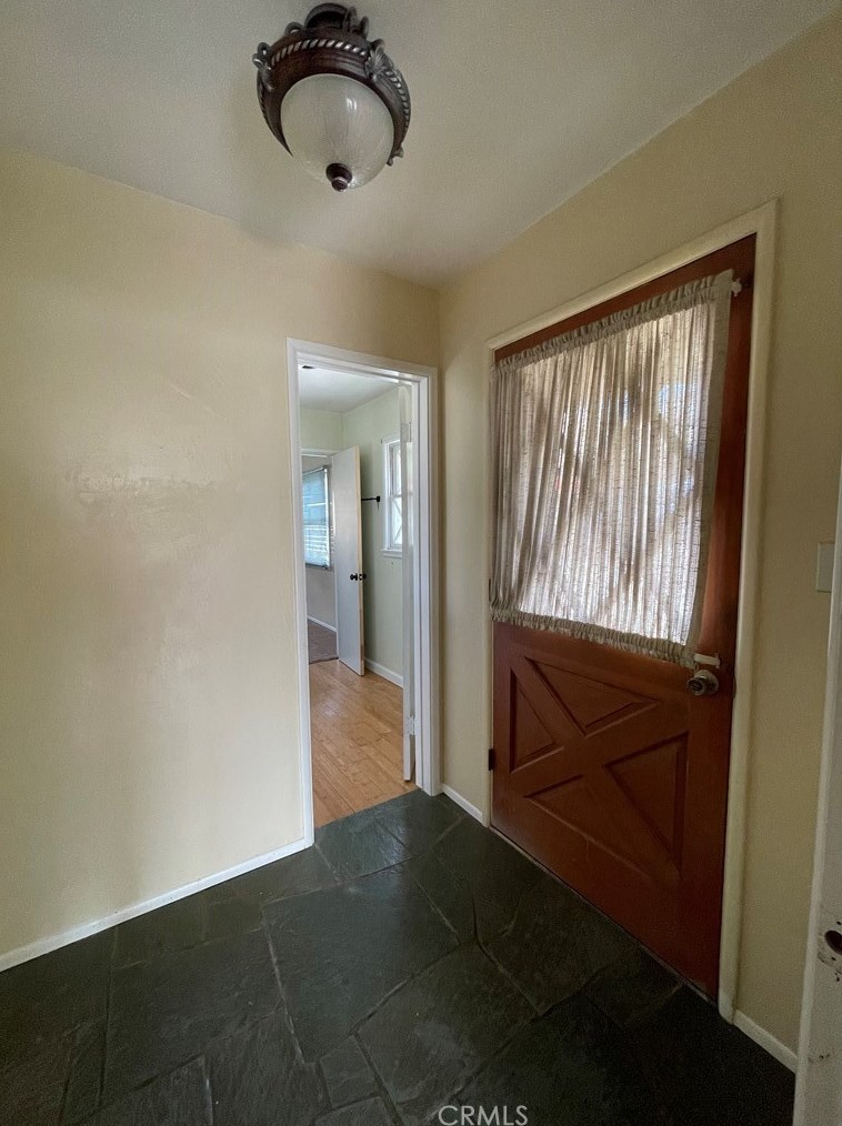 2953 Floral Ave, Riverside CA  92507-3213 exterior