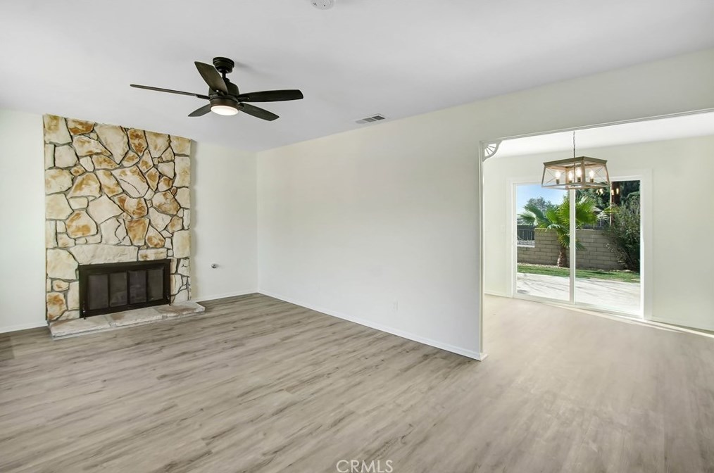 2331 El Rancho Cir, Hemet, CA 92545-1620