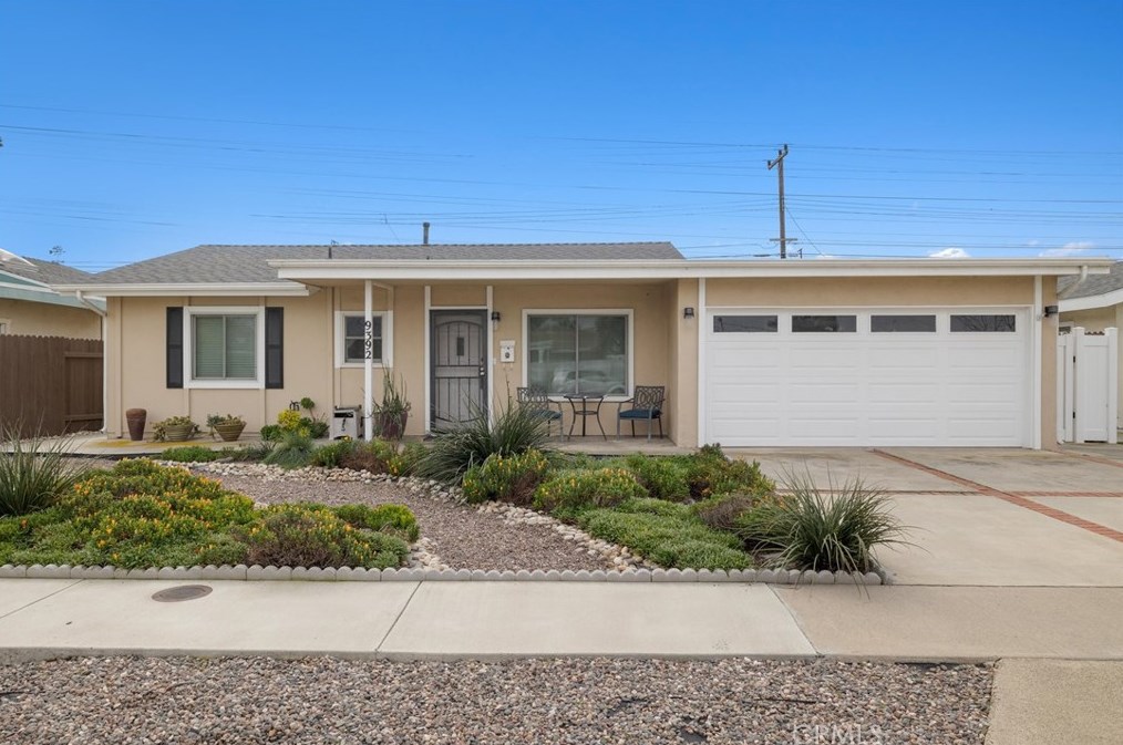 9392 Velardo Dr, Huntington Beach, CA 92646