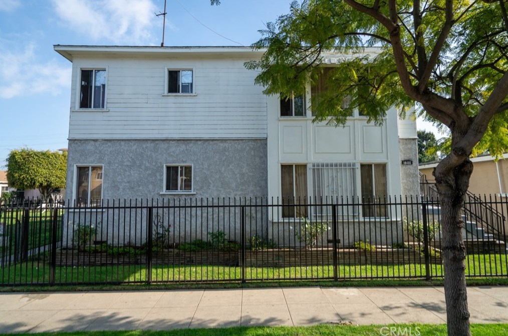 1600 Chestnut Ave, Long Beach, CA 90813-1684