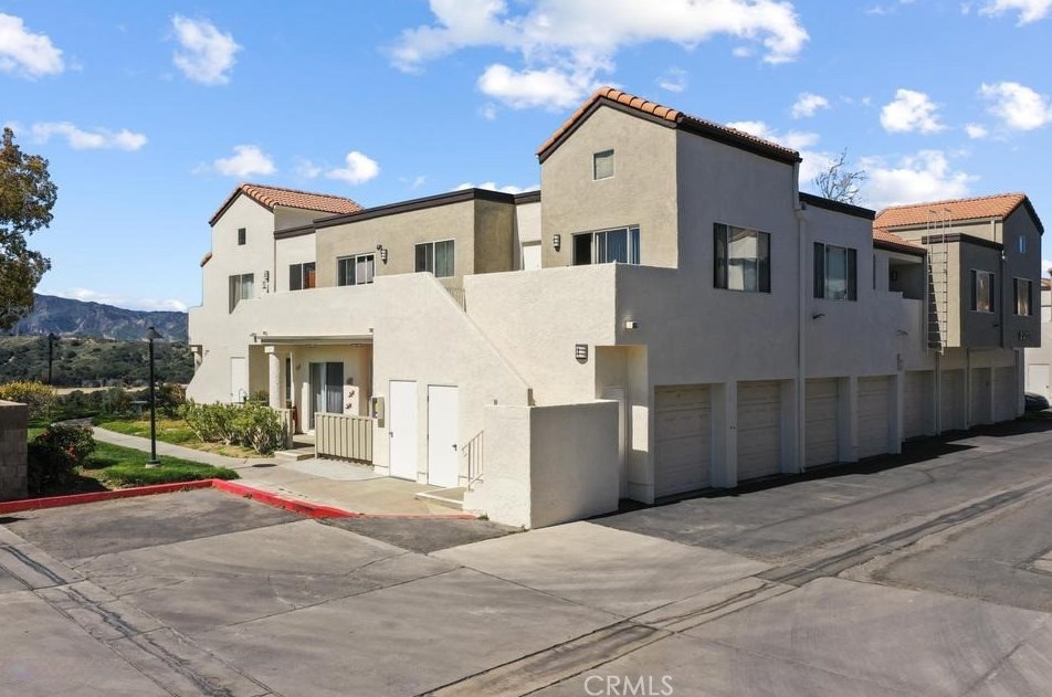 21200 Trumpet Dr #205, Santa Clarita, CA 91321