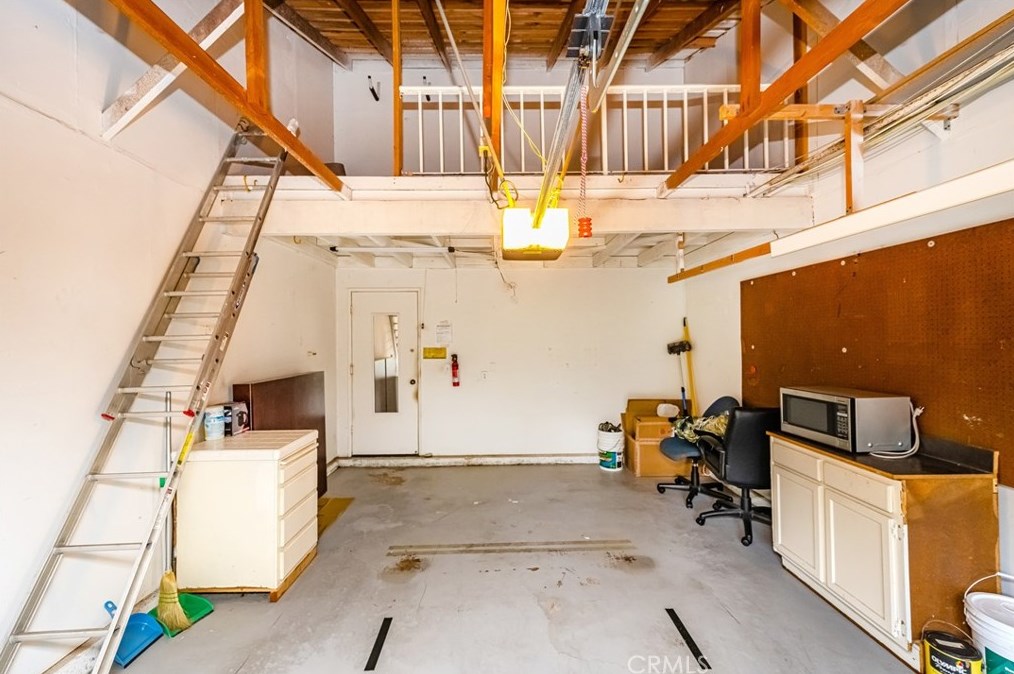 16 Montanas Sud, Irvine CA  exterior