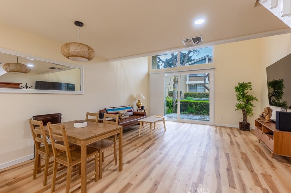 62 Lakepines, Irvine CA  92620-1916 exterior