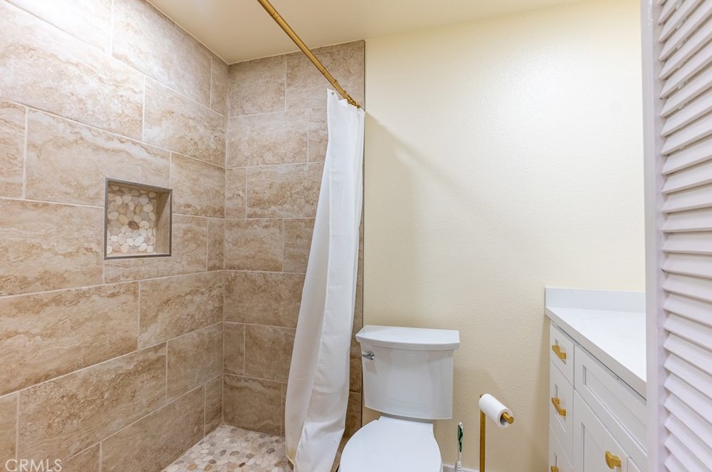 62 Lakepines, Irvine CA  92620-1916 exterior