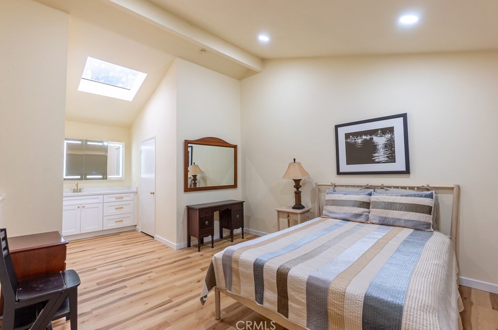 62 Lakepines, Irvine CA  92620-1916 exterior