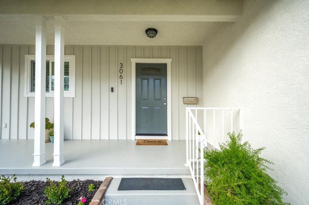 3061 Studebaker Rd, Long Beach, CA 90808-4243