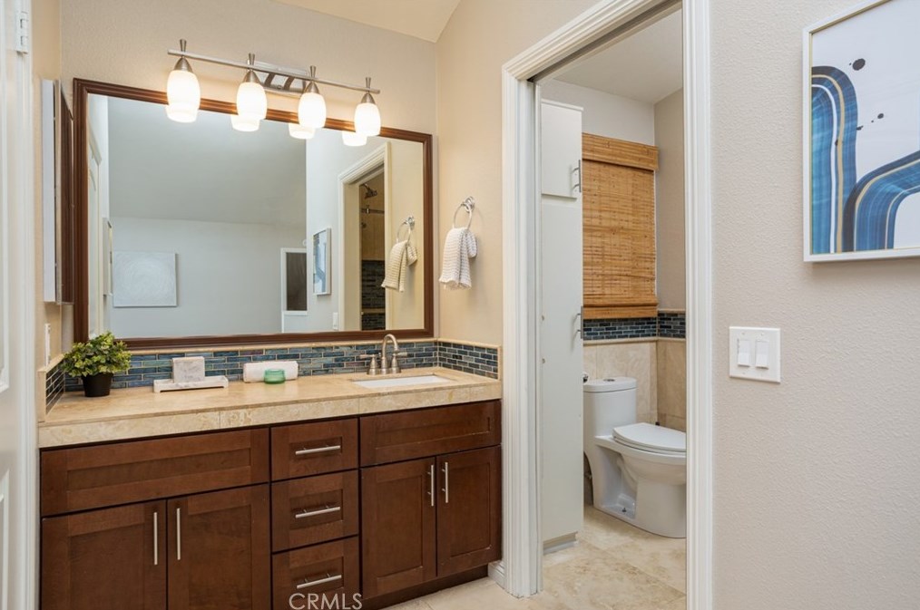 10 Lakepines, Irvine CA  92620-1913 exterior