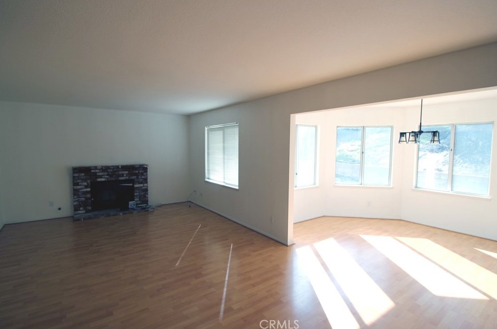 6831 Ironwood Dr, Riverside CA  92506-6517 exterior