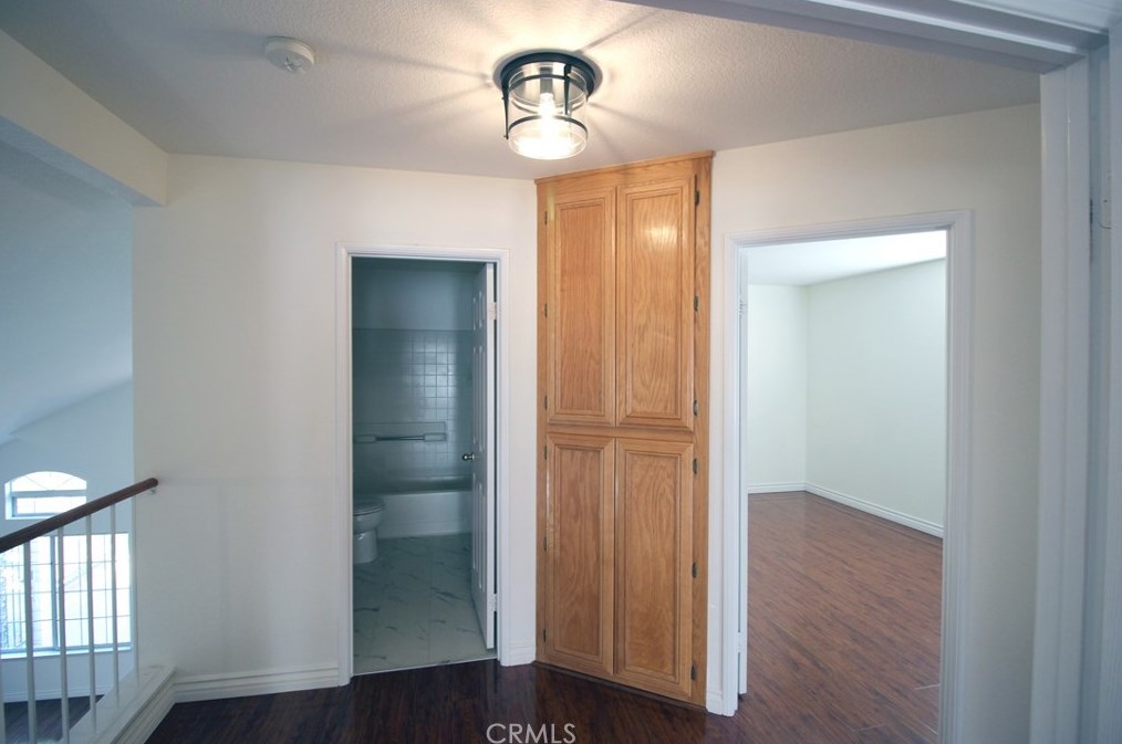 6831 Ironwood Dr, Riverside CA  92506-6517 exterior