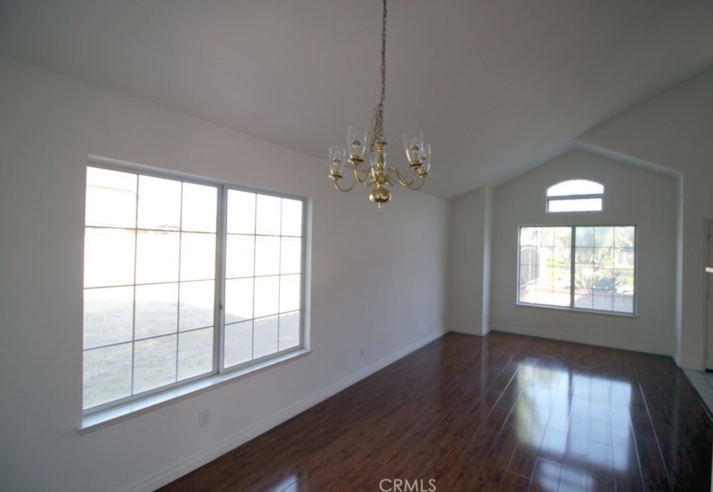 6831 Ironwood Dr, Riverside CA  92506-6517 exterior