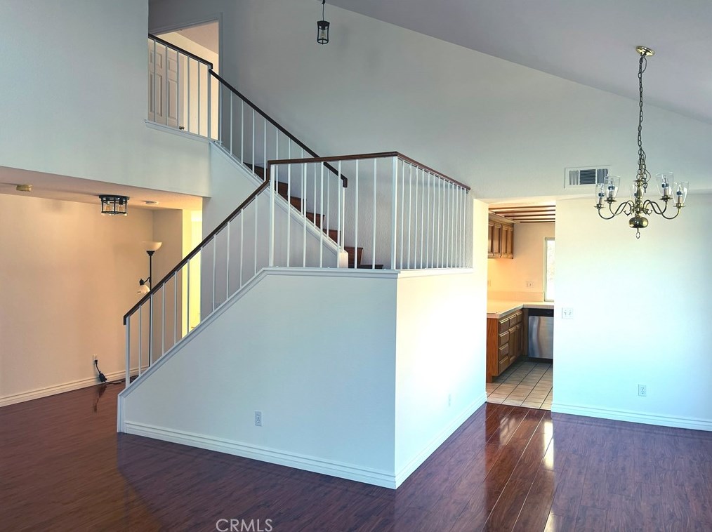 6831 Ironwood Dr, Riverside CA  92506-6517 exterior