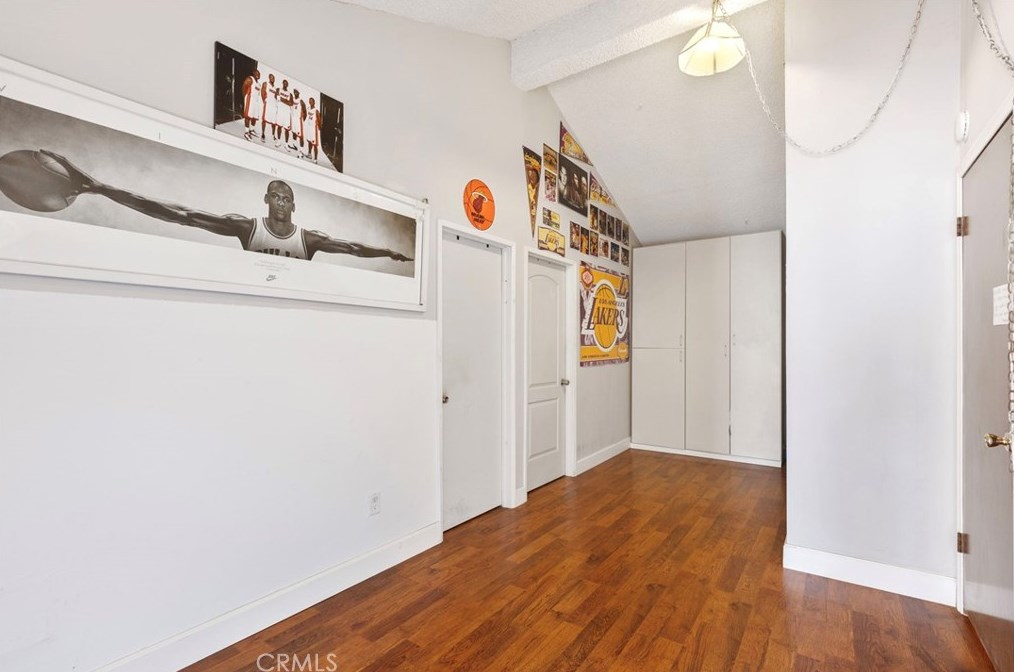 14872 Elm Ave, Irvine CA  92606-2610 exterior