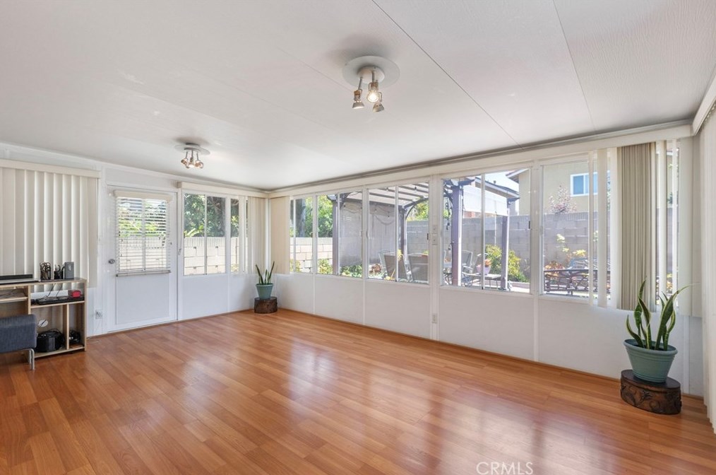 14872 Elm Ave, Irvine CA  92606-2610 exterior