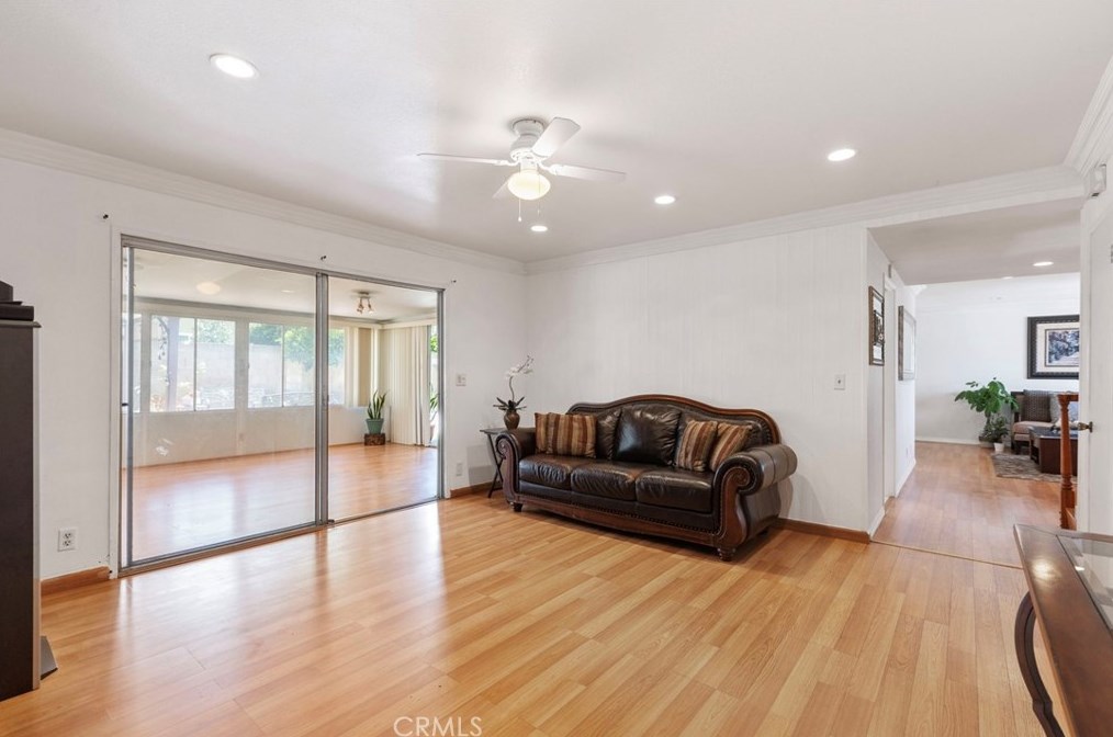 14872 Elm Ave, Irvine CA  92606-2610 exterior