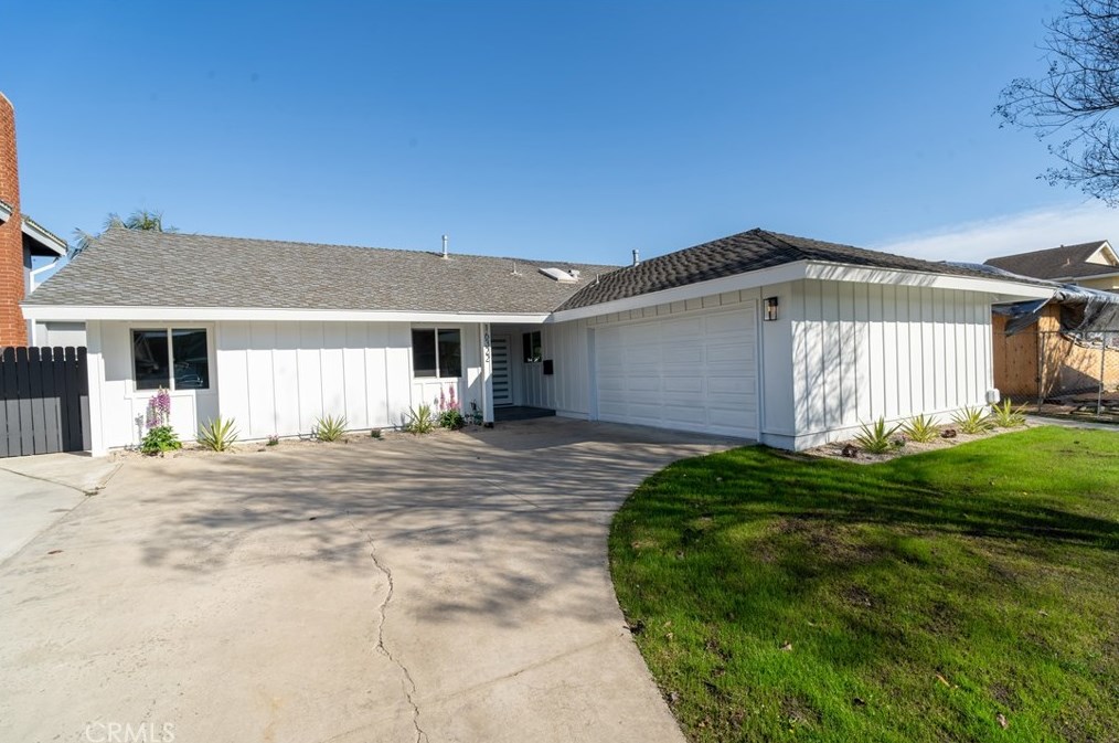 16322 Serenade Ln, Huntington Beach, CA 92647