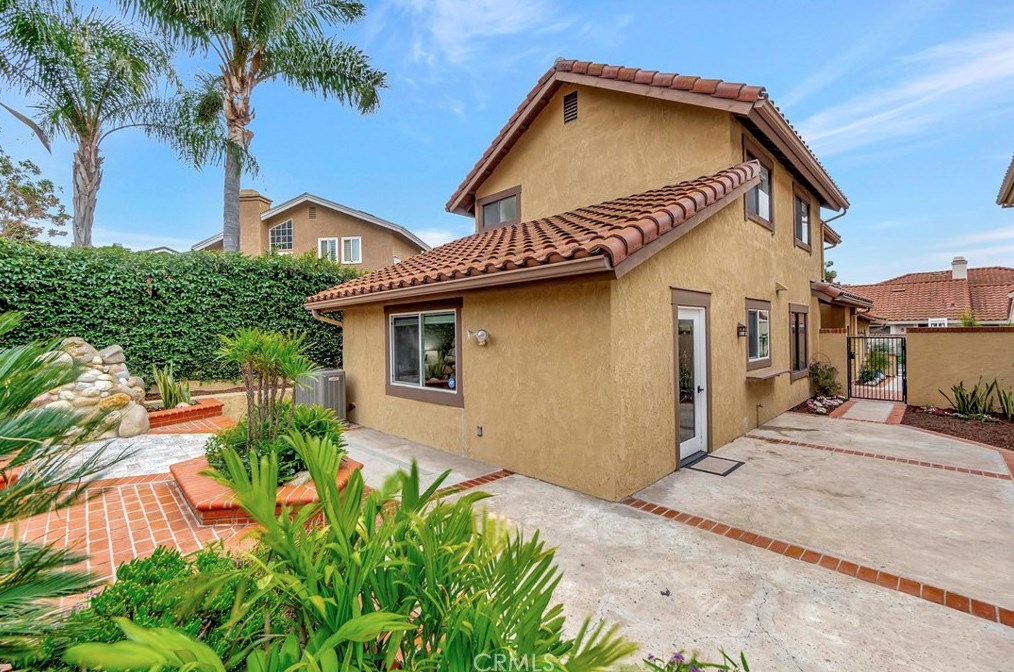 31 Terracima, Irvine CA  92620-2500 exterior