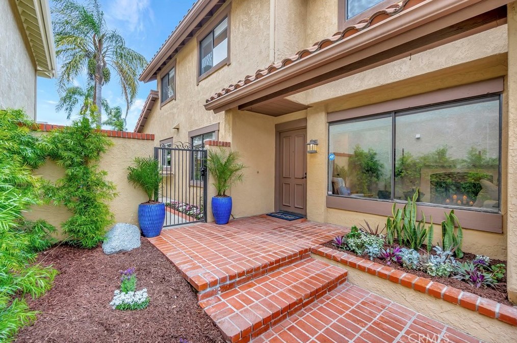 31 Terracima, Irvine CA  92620-2500 exterior