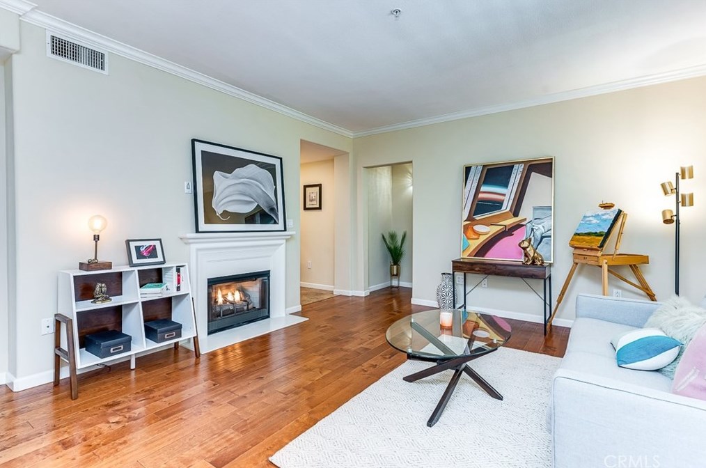3221 Watermarke Pl, Irvine CA  92612-5617 exterior