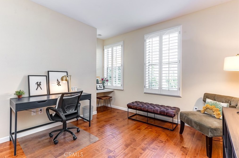 3221 Watermarke Pl, Irvine CA  92612-5617 exterior