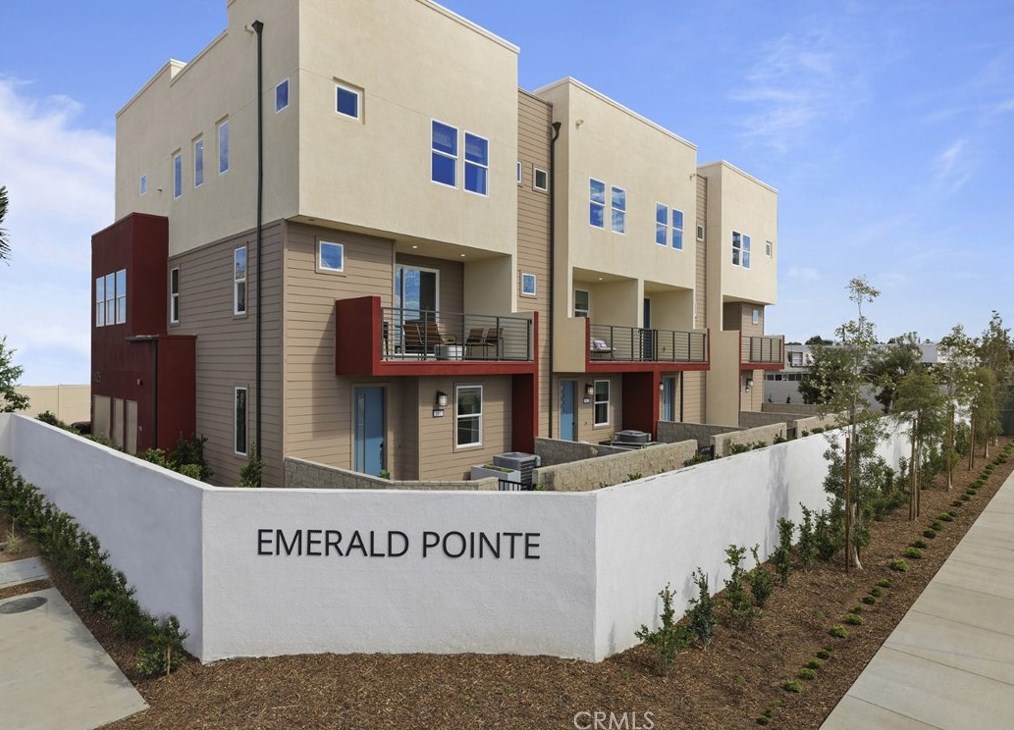 1665 Lincoln Ave, Anaheim CA  92801-5502 exterior