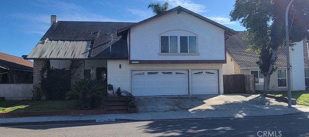 10458 Sioux River, Santa Ana, CA 92708