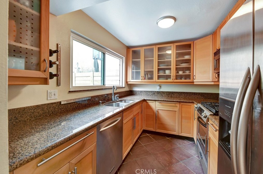 940 E 3rd St #9, Long Beach, CA 90802