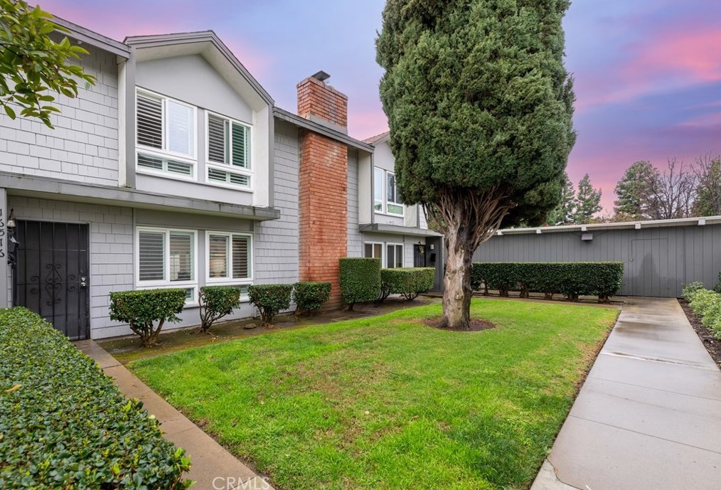 16576 Montego Way, Tustin CA  92780-4127 exterior