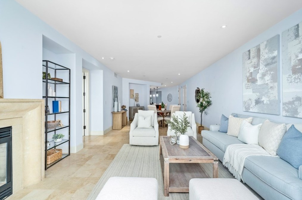 5082 Scholarship, Irvine CA  92612-5695 exterior